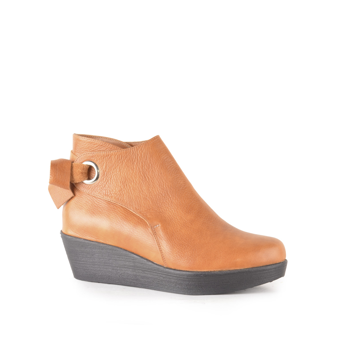 BOTIN SCARLET