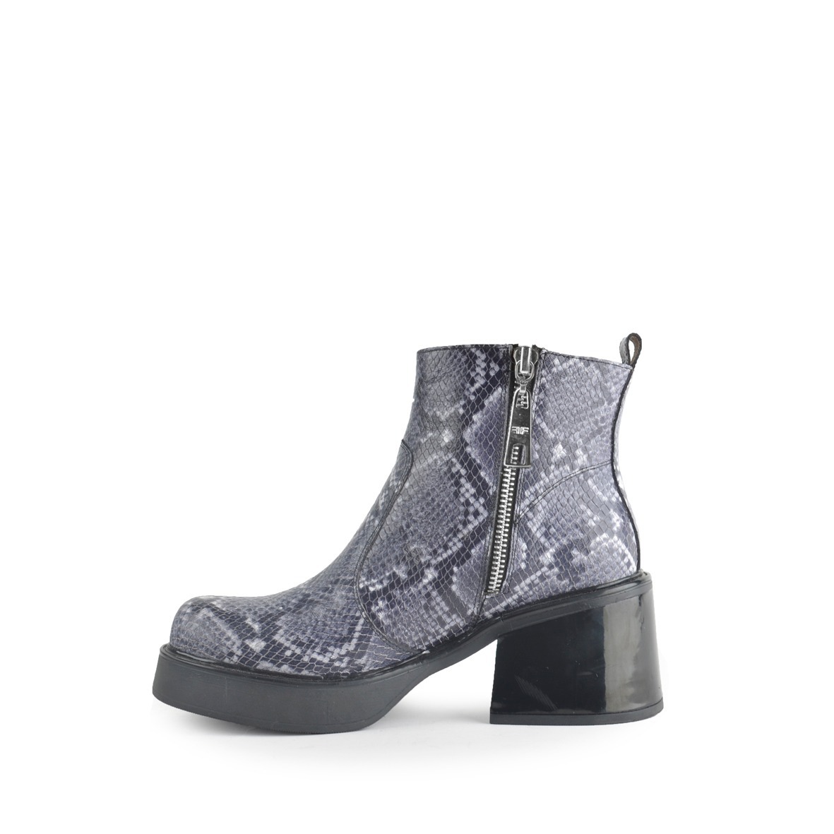 BOTIN LOME
