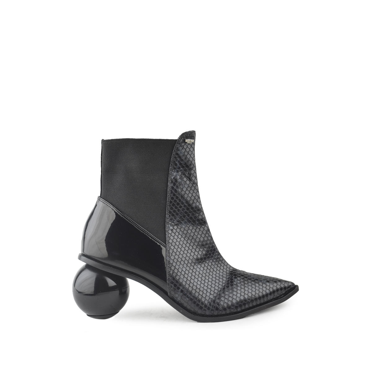 BOTIN MALDIVAS