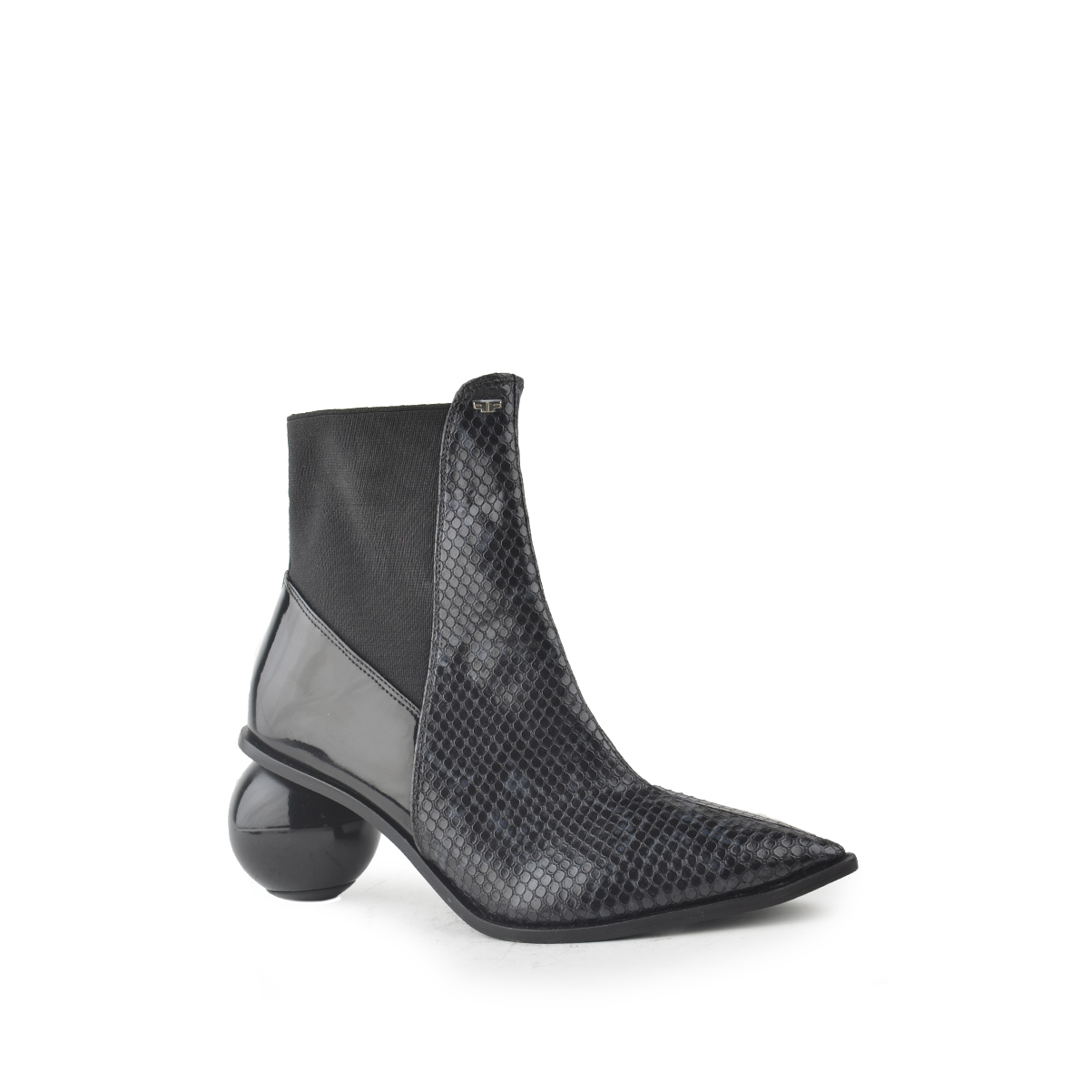 BOTIN MALDIVAS