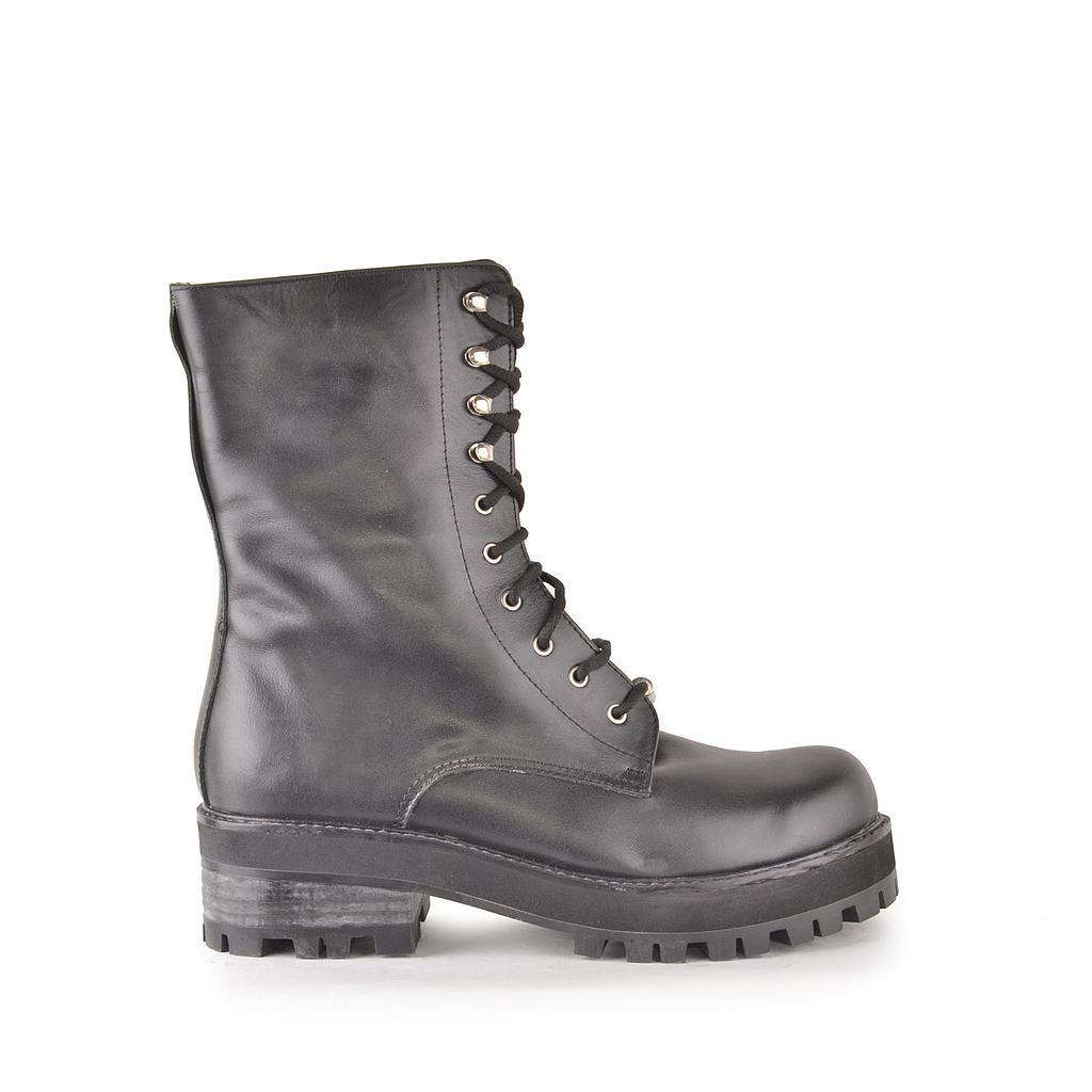 BOTIN HOLLY