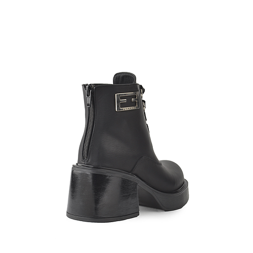 BORCEGO DERBY