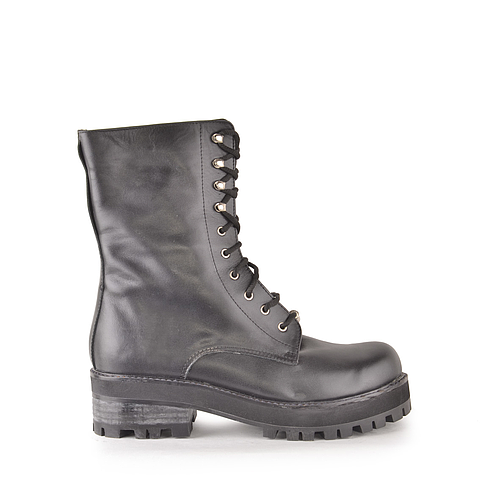 BOTIN HOLLY